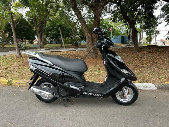 SUZUKI BURGMAN i SUZUKI BURGMAN i